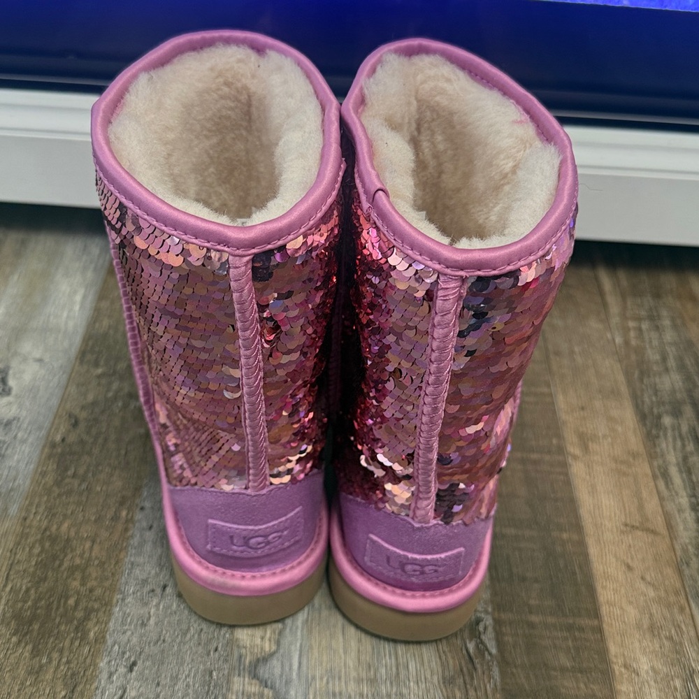 Ugg Classic Short with Sequins - image 3